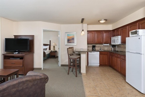 Staybridge Suites Tucson Airport image 2